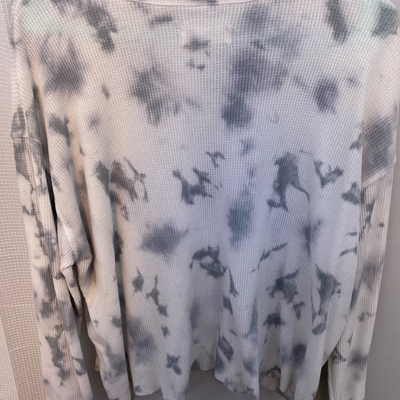 hollister waffle long sleeve tee - Picture 2 of 4